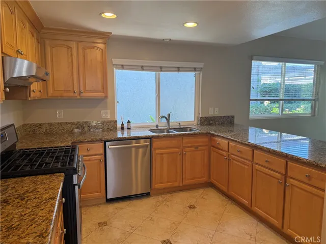 41 Sparrowhawk, Irvine, California 92604