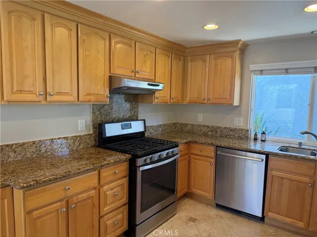 41 Sparrowhawk, Irvine, California 92604