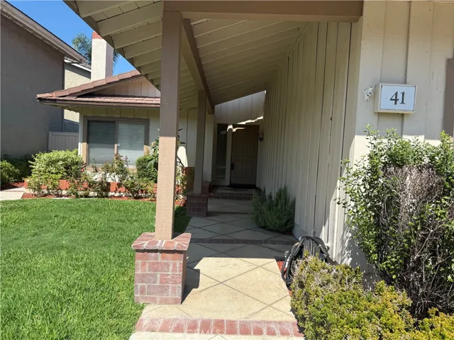 41 Sparrowhawk, Irvine, California 92604