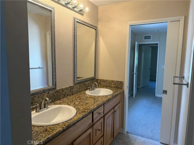 41 Sparrowhawk, Irvine, California 92604