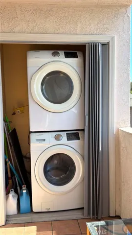 Stackable Laundry Washer and Dryer