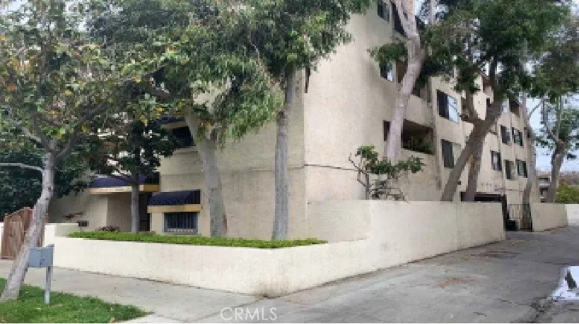 side corner alley leading to garage entrance