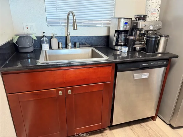 Kitchen Sink