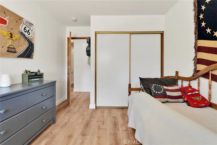 21930 Mohican Avenue, Apple Valley, California 92307