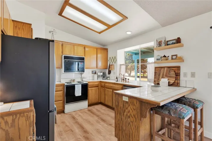 21930 Mohican Avenue, Apple Valley, California 92307