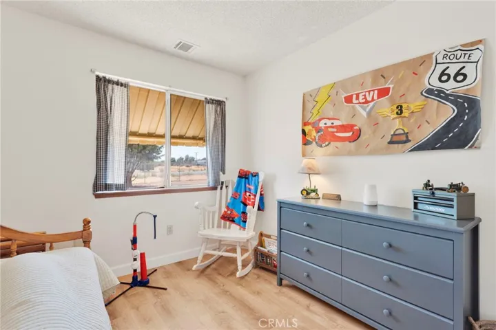 21930 Mohican Avenue, Apple Valley, California 92307