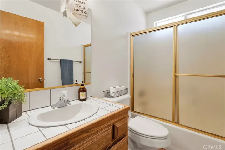 21930 Mohican Avenue, Apple Valley, California 92307