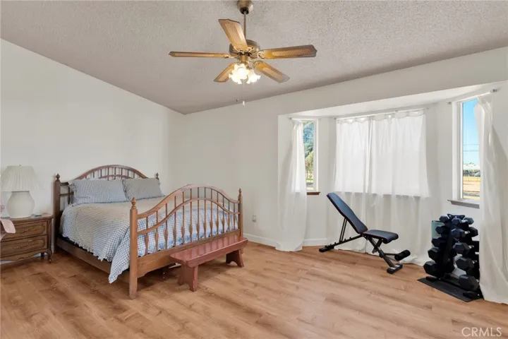21930 Mohican Avenue, Apple Valley, California 92307