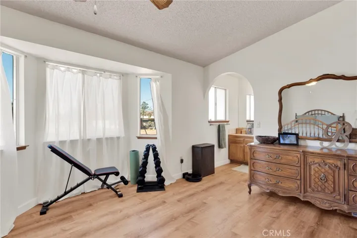 21930 Mohican Avenue, Apple Valley, California 92307