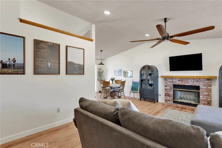 21930 Mohican Avenue, Apple Valley, California 92307