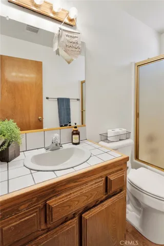 21930 Mohican Avenue, Apple Valley, California 92307