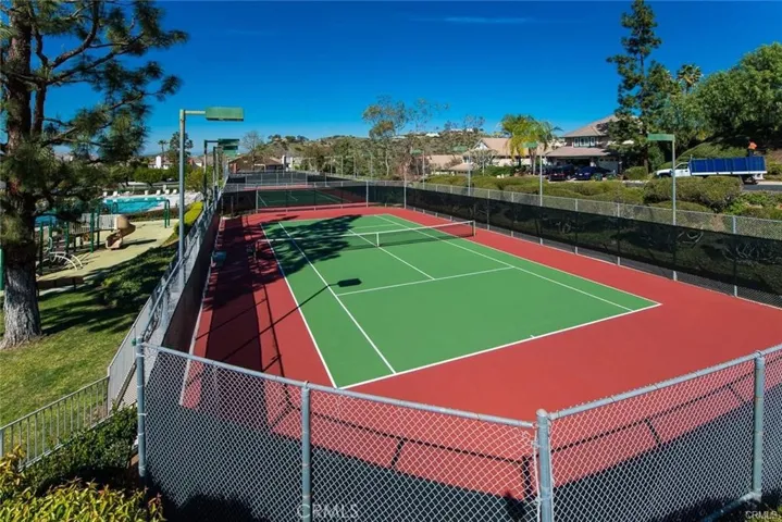 Tennis & Pickle Ball