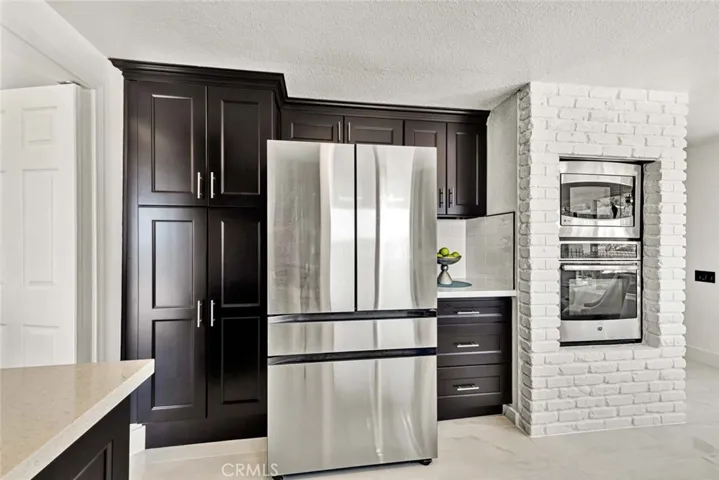 Newer Refrigerator, purchased this year.
