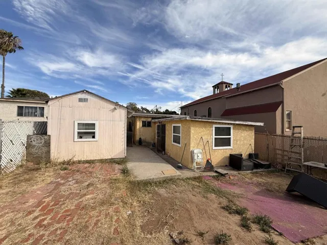 901 E 16th Street, National City, California 91950