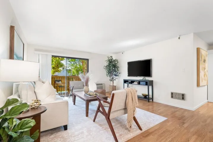 400 Ortega Avenue 122, Mountain View, California 94040