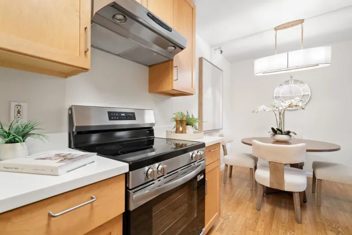 400 Ortega Avenue 122, Mountain View, California 94040