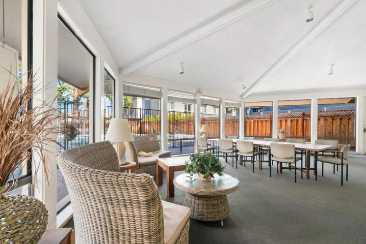 400 Ortega Avenue 122, Mountain View, California 94040