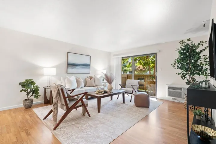 400 Ortega Avenue 122, Mountain View, California 94040