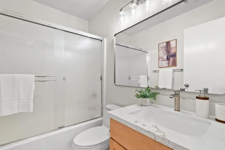 400 Ortega Avenue 122, Mountain View, California 94040