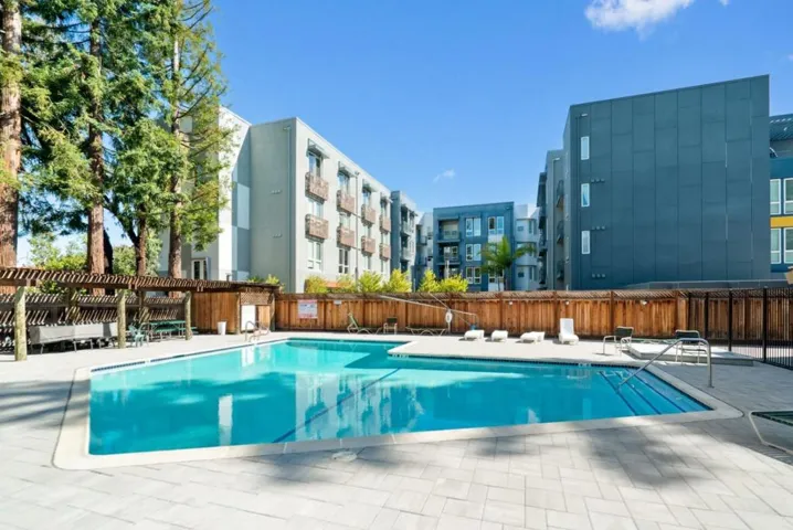 400 Ortega Avenue 122, Mountain View, California 94040
