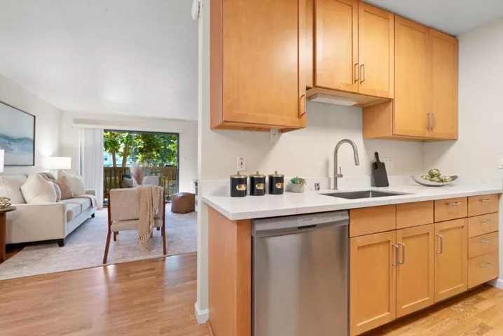 400 Ortega Avenue 122, Mountain View, California 94040
