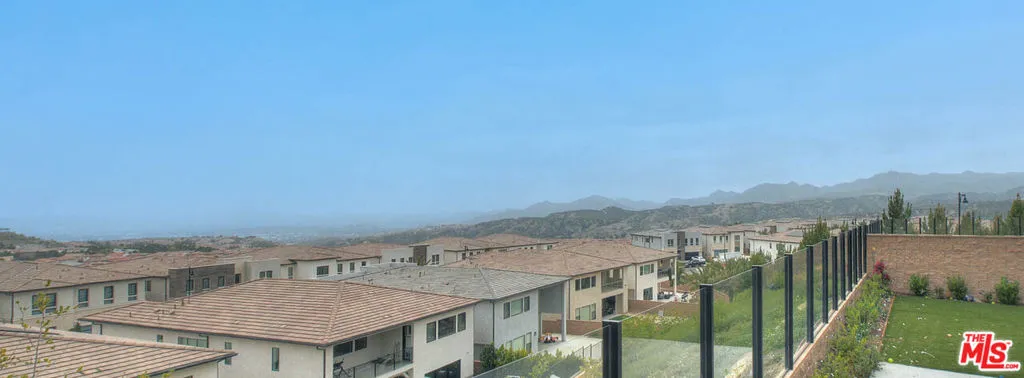 20558 W Overlook Court, Porter Ranch, California 91326