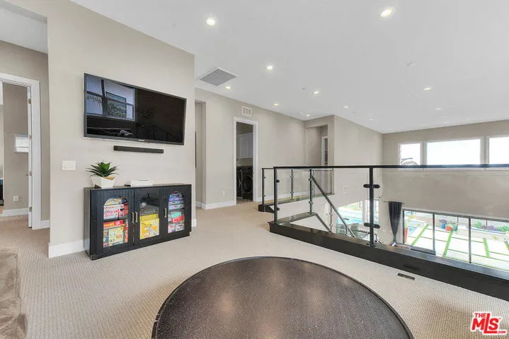 20558 W Overlook Court, Porter Ranch, California 91326