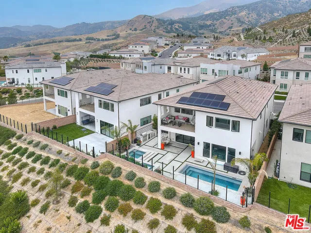 20558 W Overlook Court, Porter Ranch, California 91326