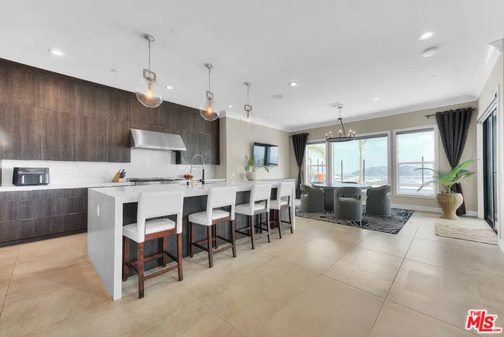 20558 W Overlook Court, Porter Ranch, California 91326