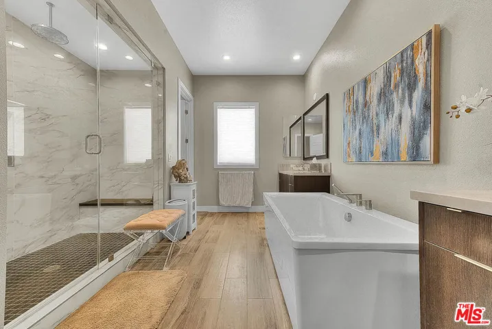 20558 W Overlook Court, Porter Ranch, California 91326
