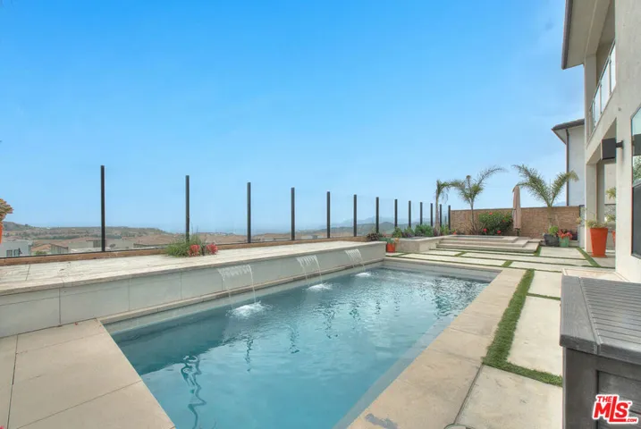20558 W Overlook Court, Porter Ranch, California 91326