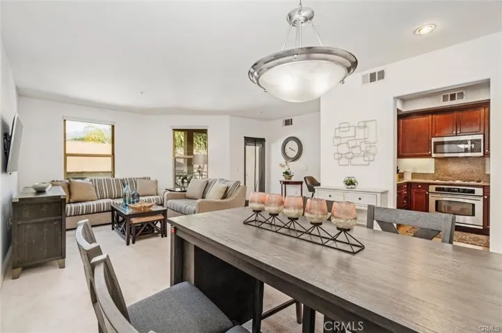 128 N Oak Knoll Avenue 317, Pasadena, California 91101
