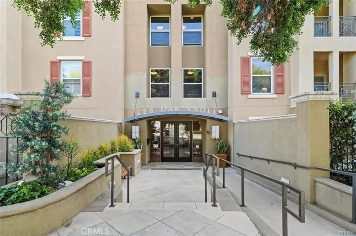 128 N Oak Knoll Avenue 317, Pasadena, California 91101
