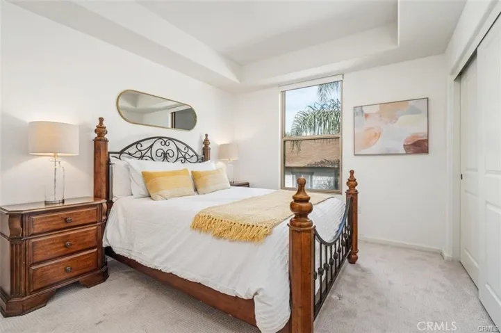 128 N Oak Knoll Avenue 317, Pasadena, California 91101