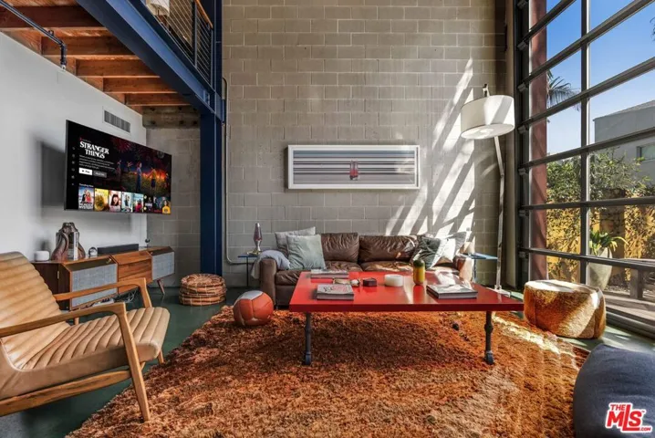 2114 Narcissus Court, Venice, California 90291