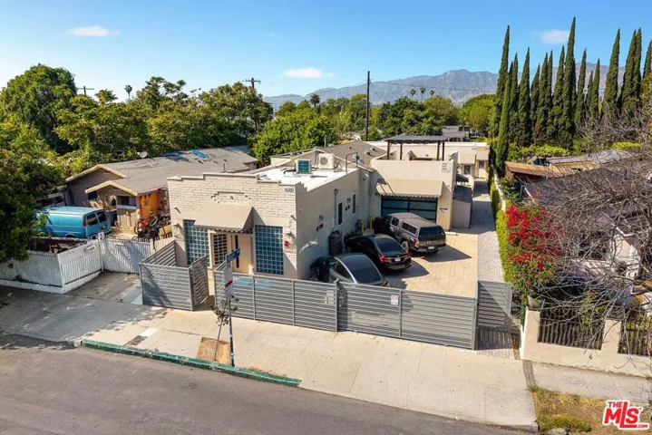 4129 Chevy Chase Drive, Los Angeles, California 90039