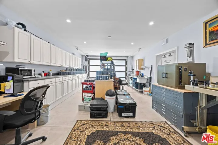4129 Chevy Chase Drive, Los Angeles, California 90039