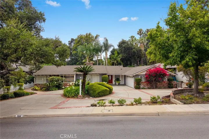 1529 Highland Oaks, Arcadia, California 91006