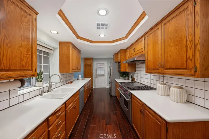 1529 Highland Oaks, Arcadia, California 91006