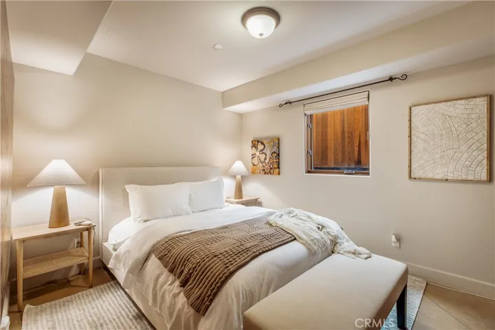 221 3rd, Manhattan Beach, California 90266