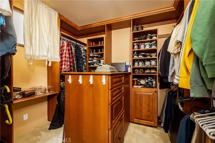 221 3rd, Manhattan Beach, California 90266