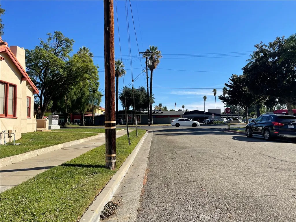 9345 Magnolia Ave, Riverside, California 92503 — photo 4