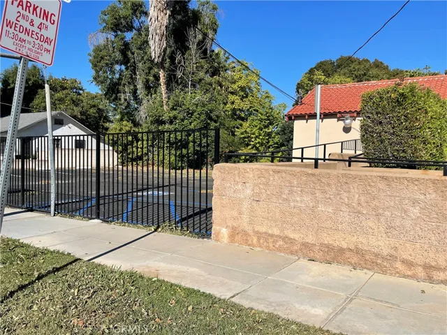 9345 Magnolia Ave, Riverside, California 92503