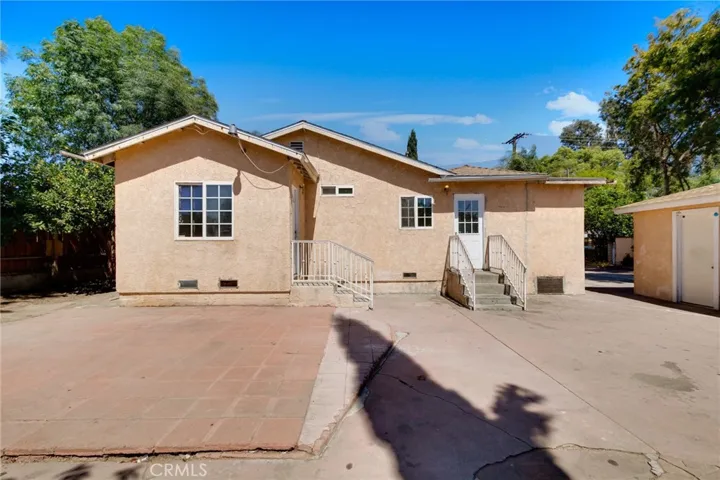 535 N Allyn, Ontario, California 91764