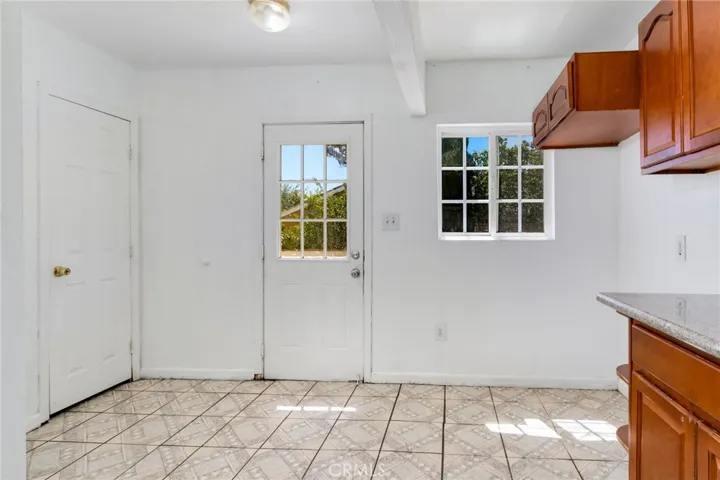 535 N Allyn, Ontario, California 91764