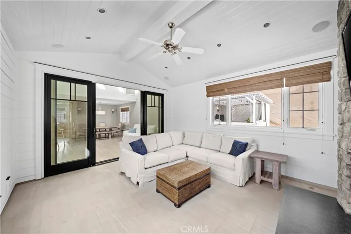 515 1/2 Narcissus Avenue, Corona Del Mar, California 92625