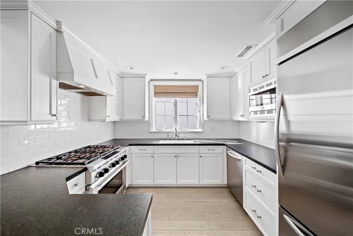 515 1/2 Narcissus Avenue, Corona Del Mar, California 92625