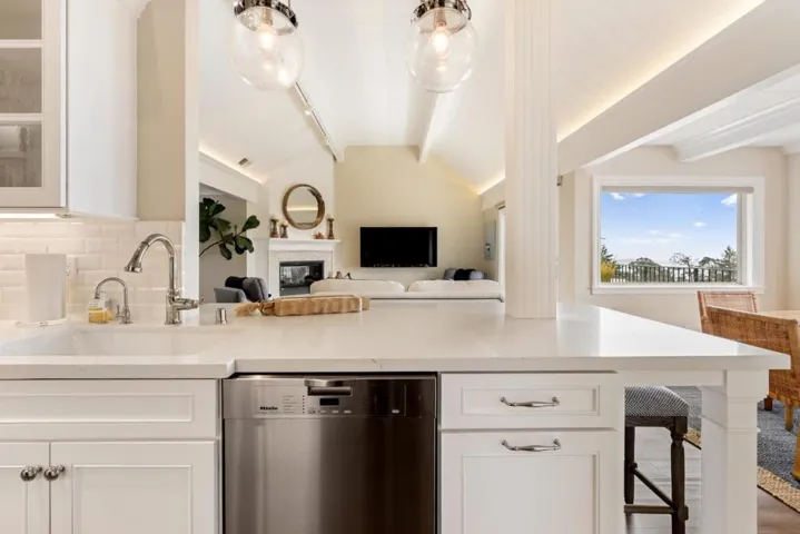 0 Mission 3 Nw Of 4th Avenue 5, Carmel, California 93921