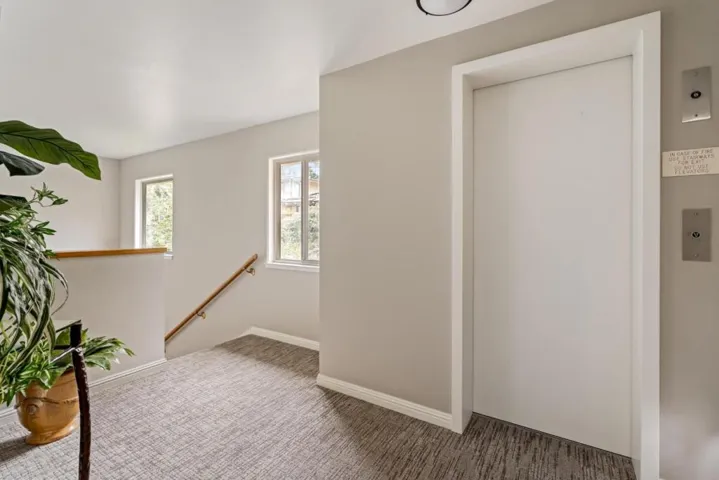 0 Mission 3 Nw Of 4th Avenue 5, Carmel, California 93921