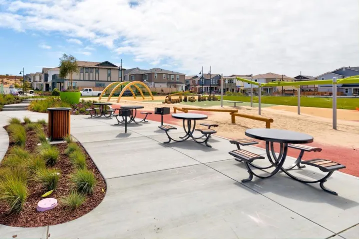 2808 Telegraph Boulevard, Marina, California 93933